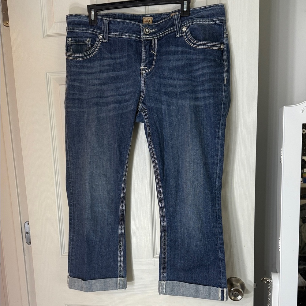 Stylish Blue Bedazzled Cropped/Capri Women's Jeans